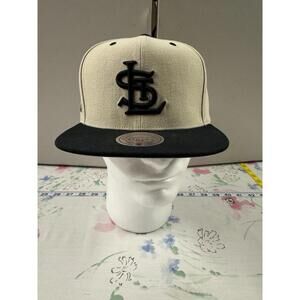 Mitchell & Ness MLB‎ St. Louis Cardinals Evergreen Cream & Black Snapback Hat
